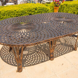 King Diamond Table 220cm x 125cm (Oval)