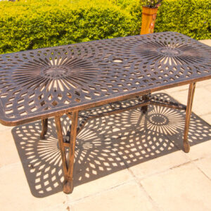 King Diamond Table 157cm x 85cm (Rectangle)