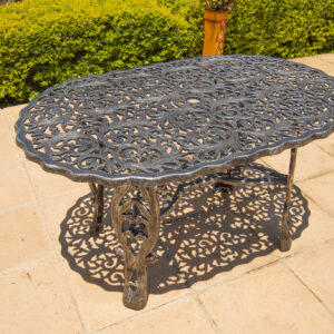 Spider Table 135cm x 90cm (Oval)